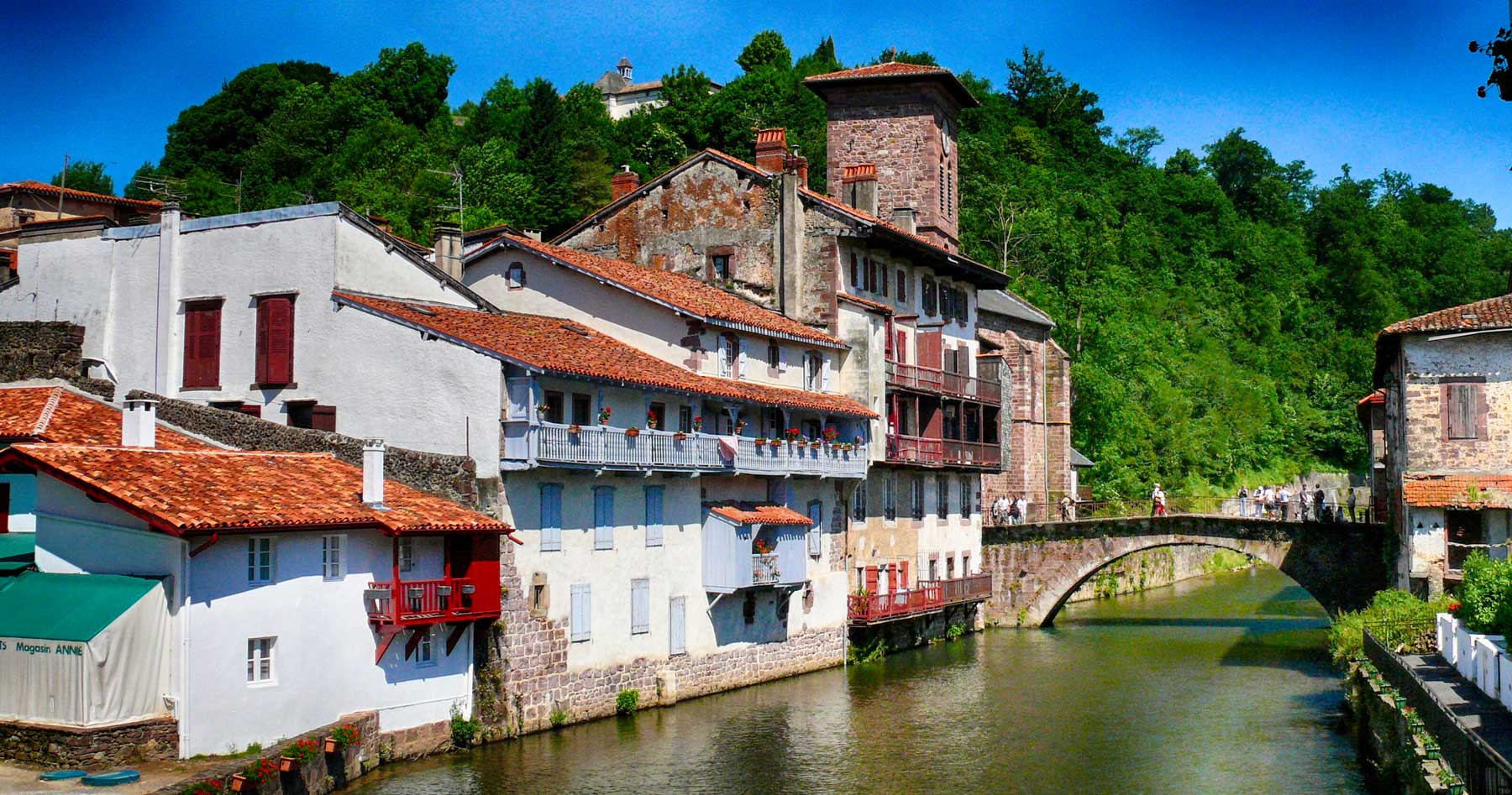 Saint-Jean-Pied-de-Port plus Beau Village de France !