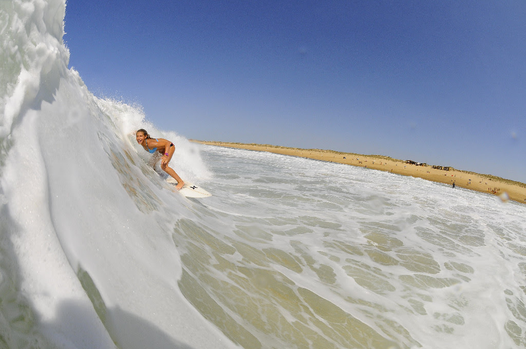 La surfeuse Jade Magnien franchit un pas de plus vers son rêve des Jeux Olympiques