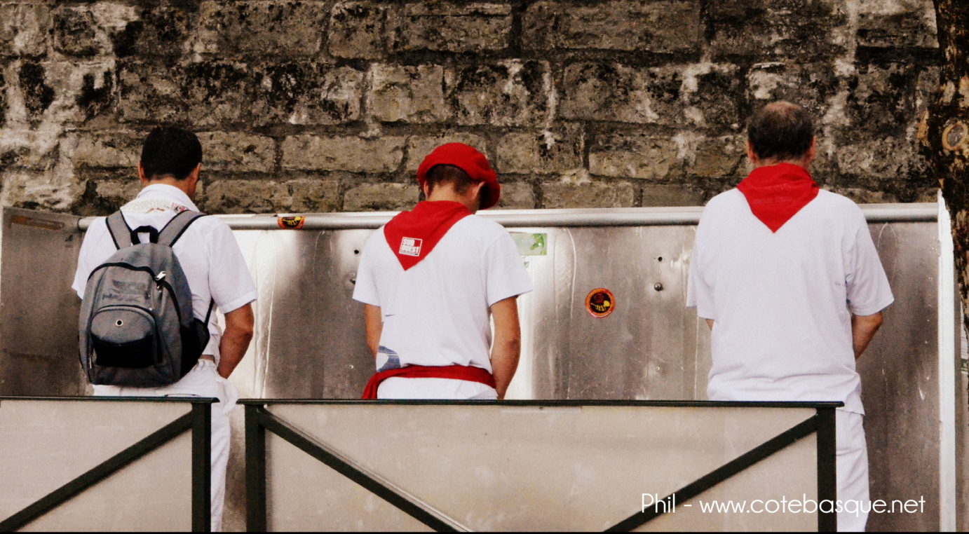 Fêtes de Bayonne 2018 : MICTION IMPOSSIBLE ?