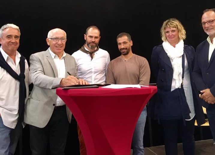 Signature de la Charte des peñas bayonnaise