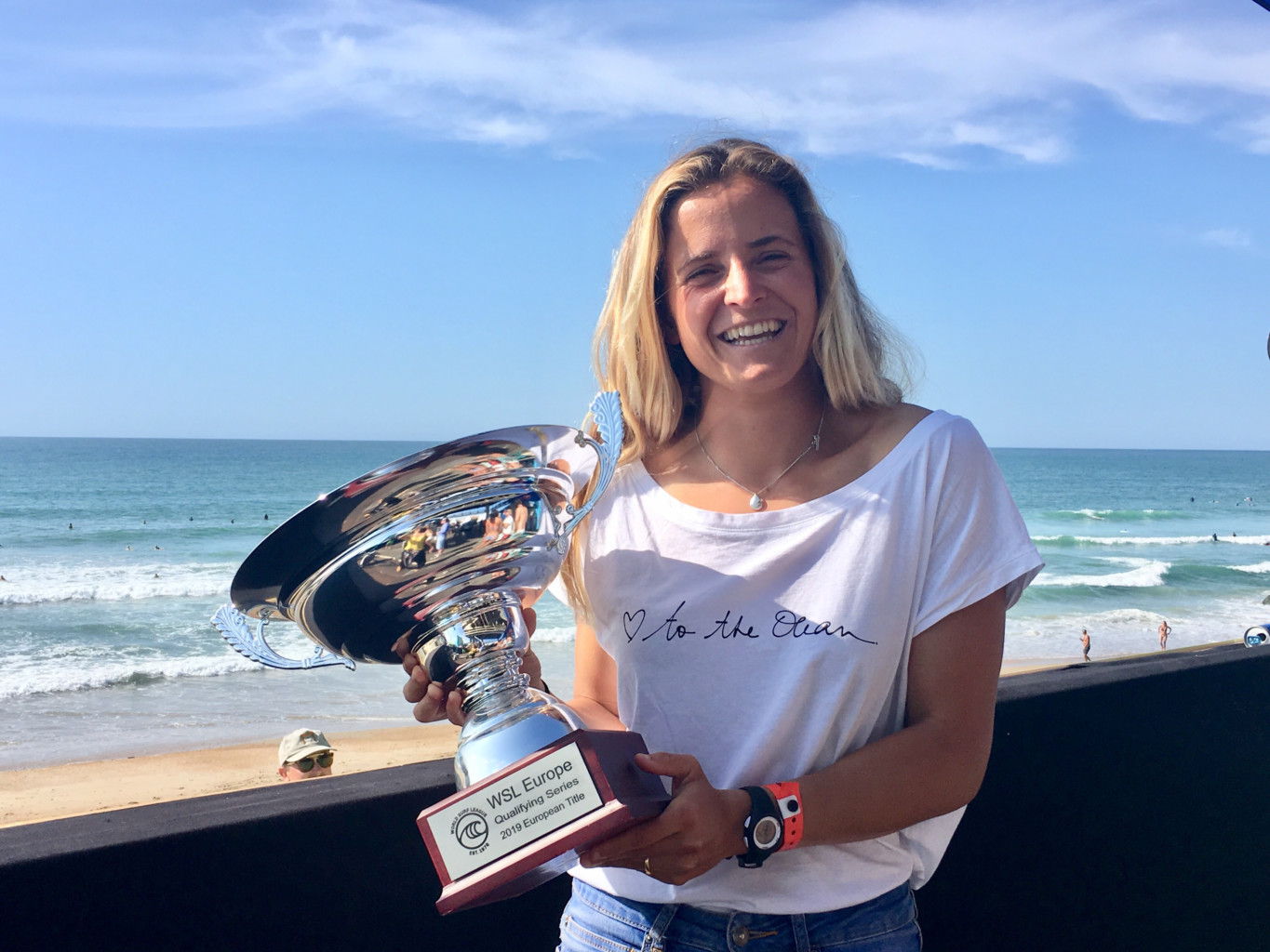 Pauline Ado sacrée Championne d&rsquo;Europe de Surf à Anglet