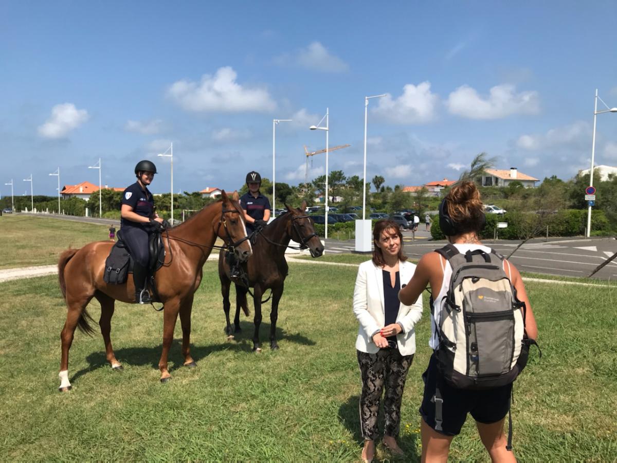 Une brigade verte 🐴 équestre à Biarritz