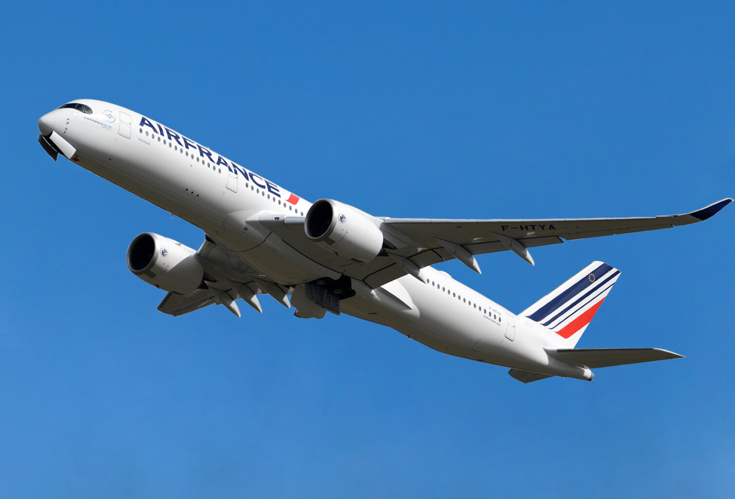 Cet été, Air France assurera 6 liaisons saisonnières de Biarritz vers la France et l&rsquo;Europe.