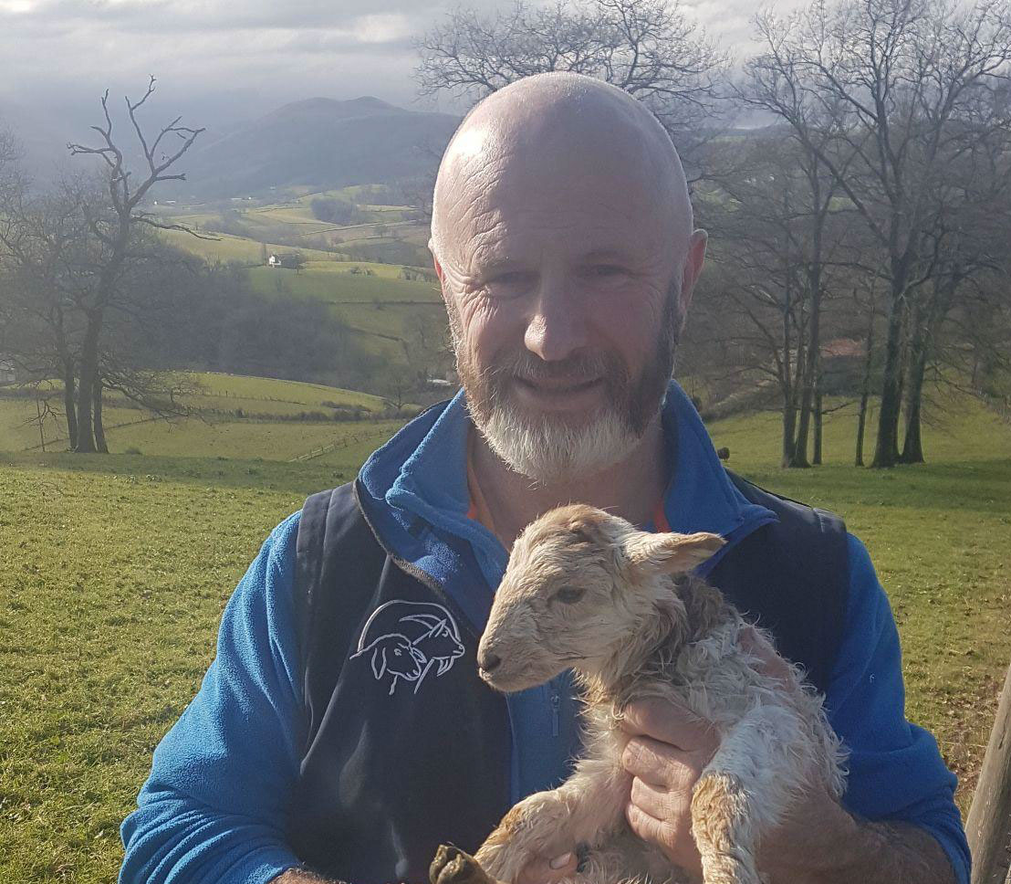 Journée Festive et Solidaire pour Édouard Exilard, paysan bio en galère