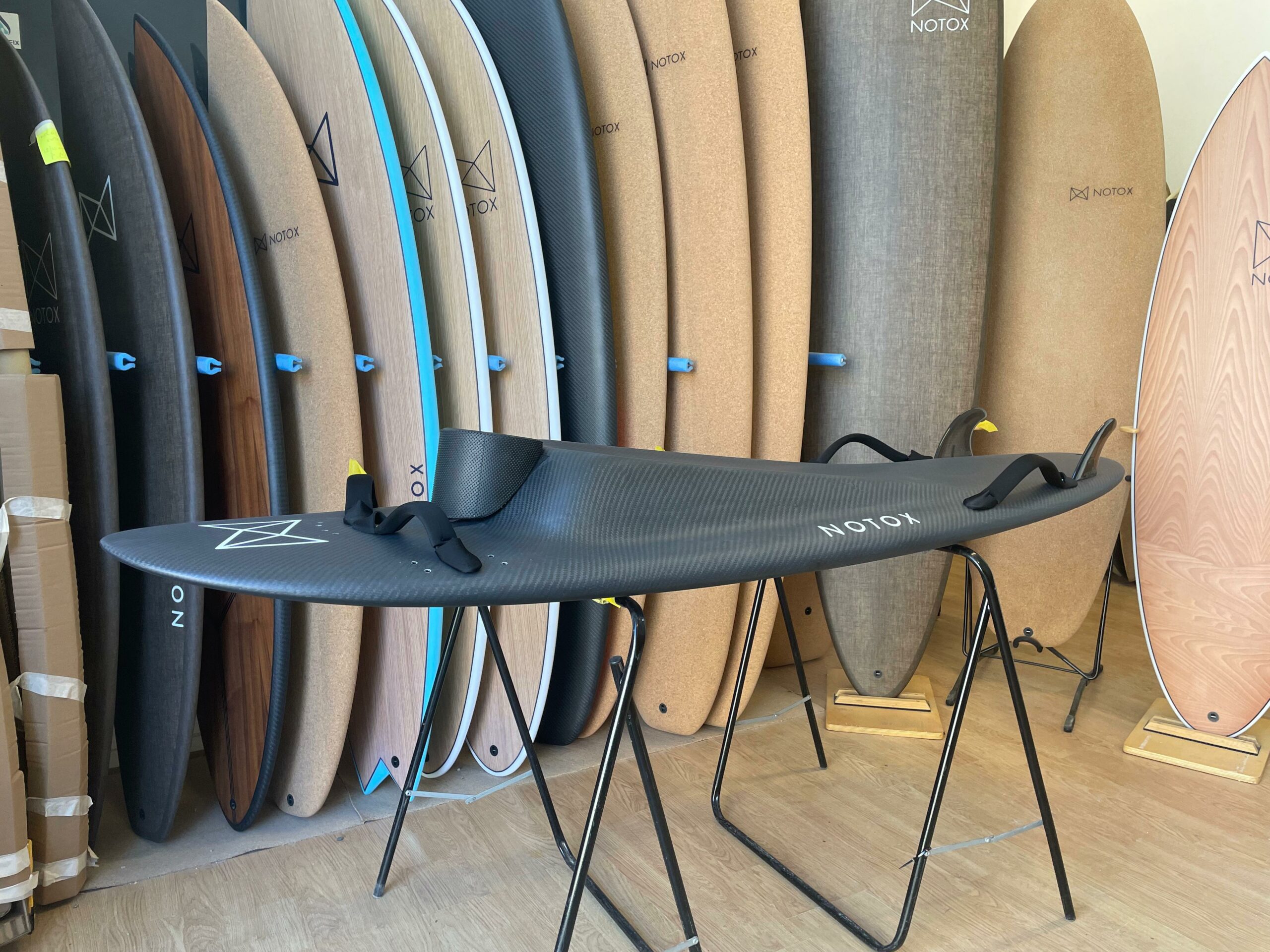 HandySurf : à Anglet, NOTOX invente la planche de surf qui change tout