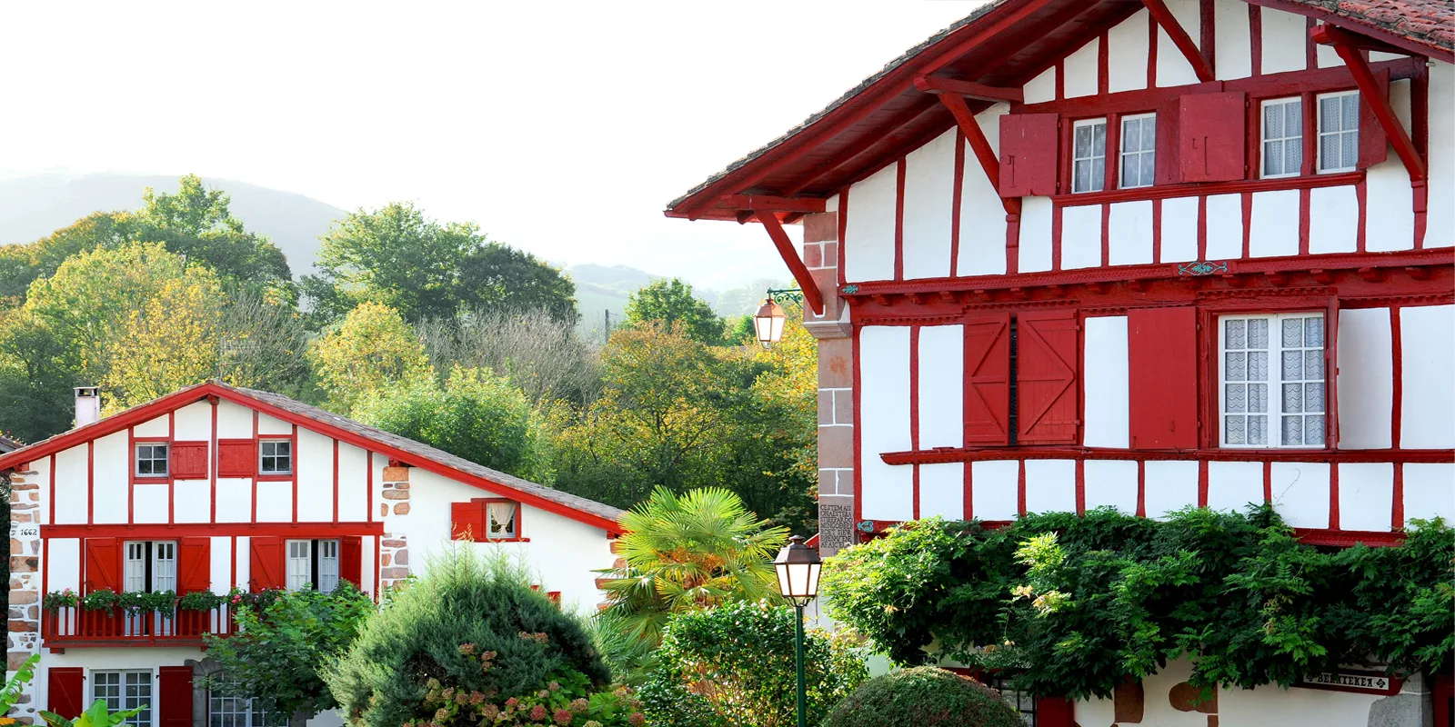 Recette basque : Mille feuilles de morue aux œufs de harengs fumés
