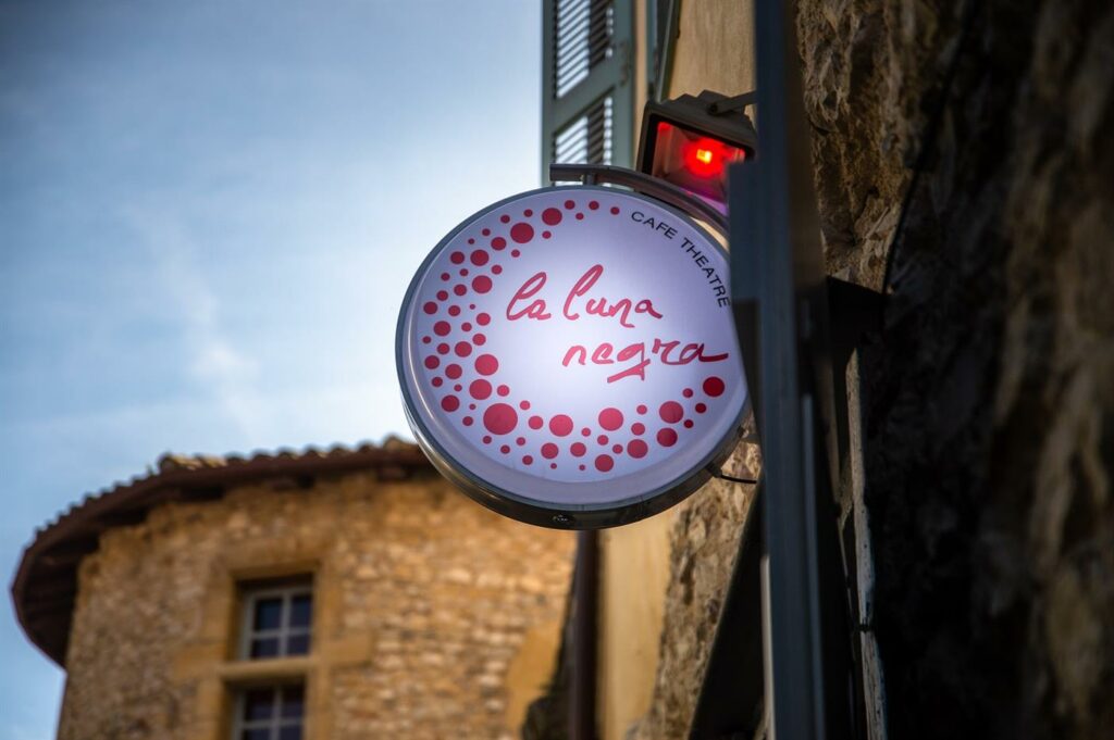 Luna negra bayonne